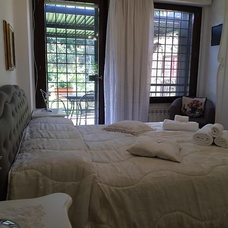 Eur Charme Apt&Garden Roma Ngoại thất bức ảnh