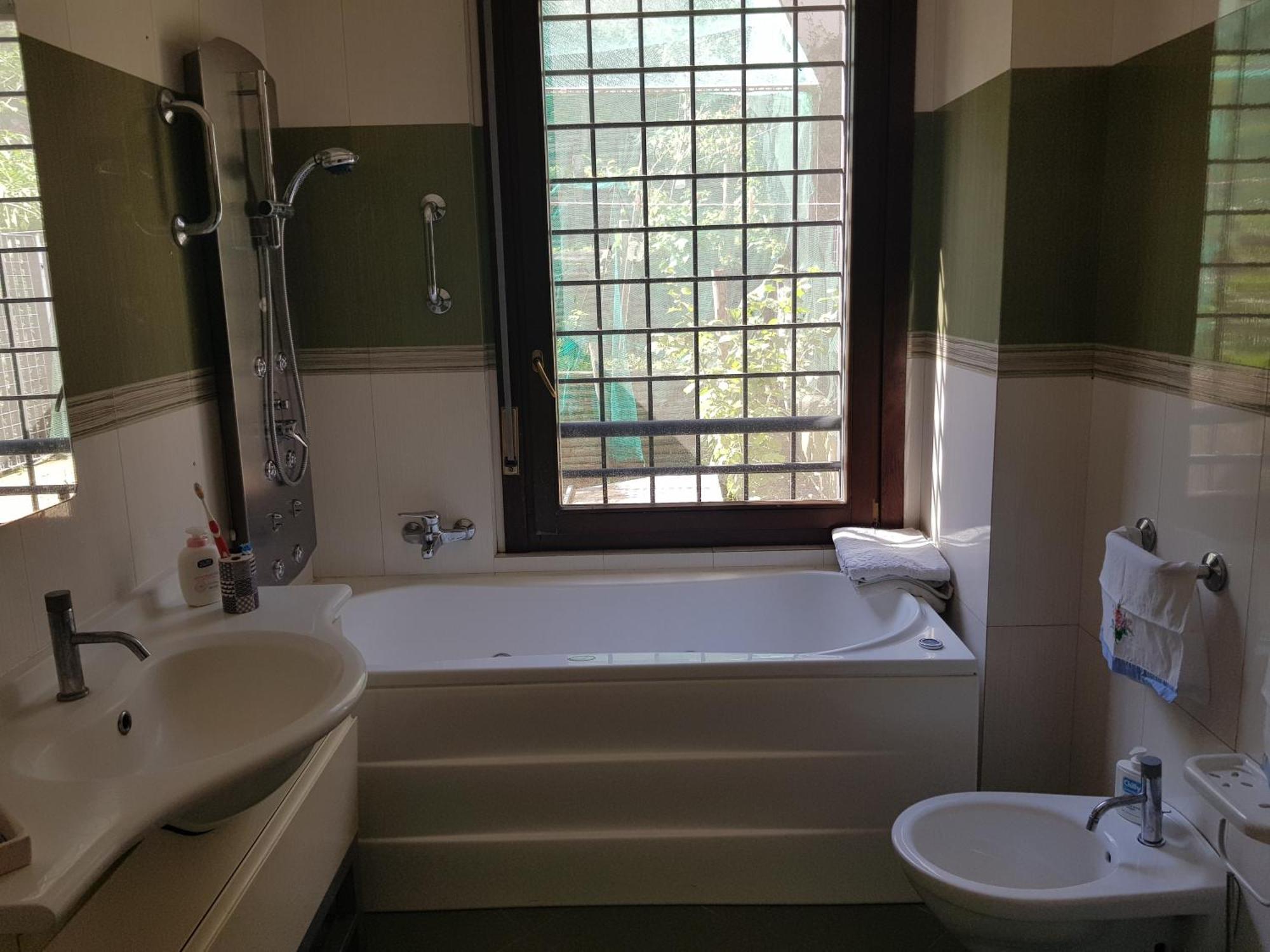 Eur Charme Apt&Garden Roma Ngoại thất bức ảnh