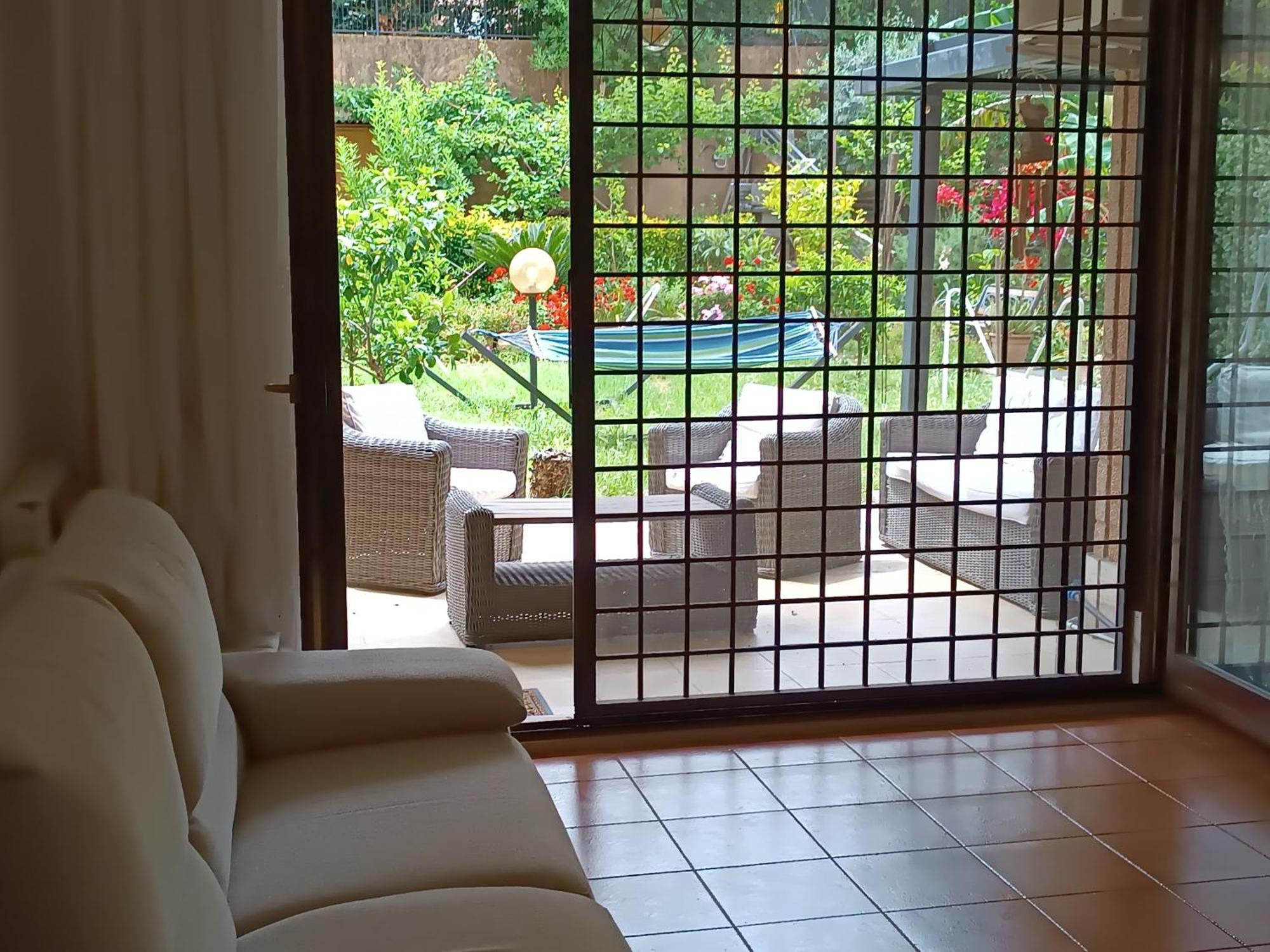 Eur Charme Apt&Garden Roma Ngoại thất bức ảnh