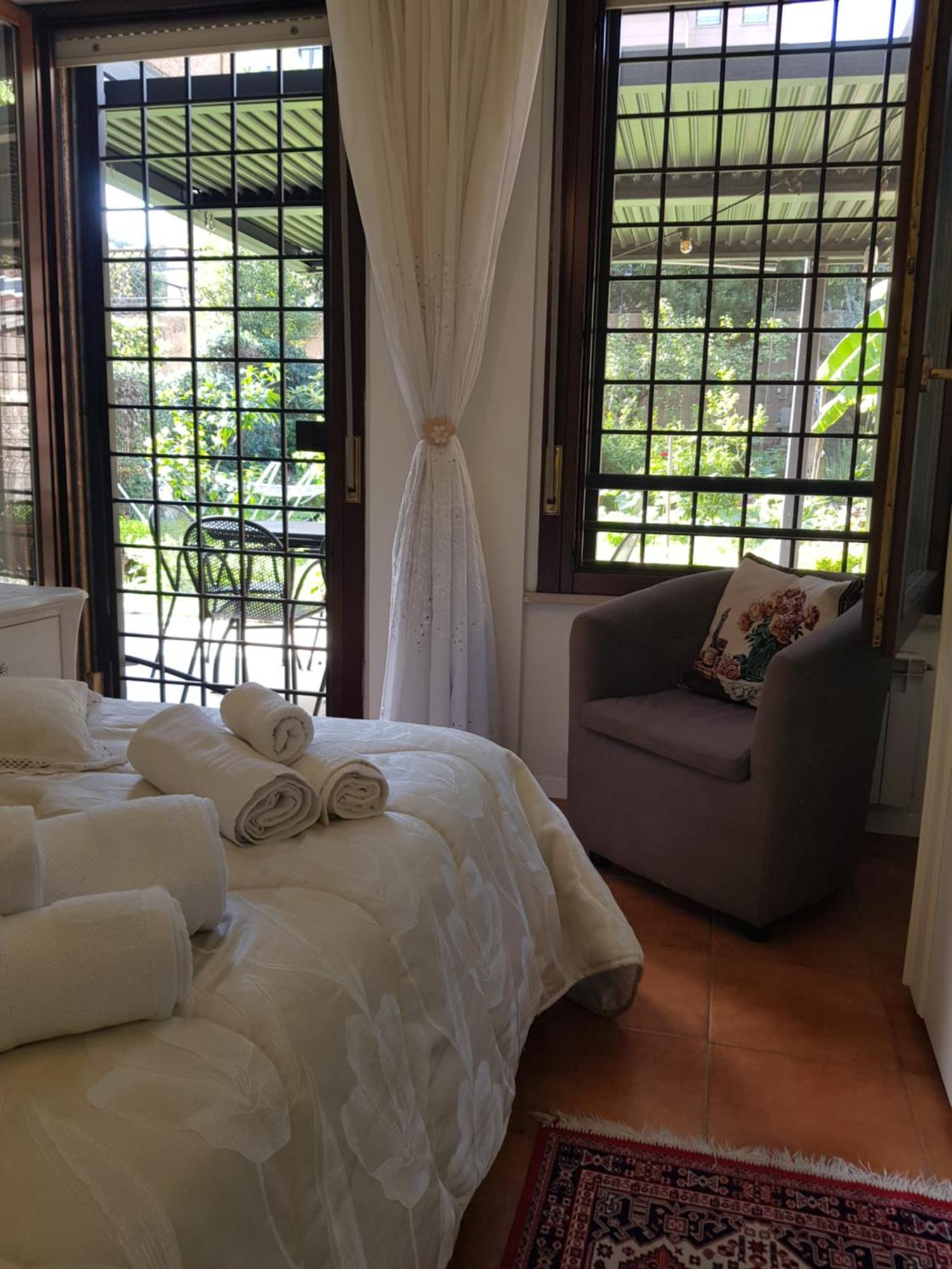 Eur Charme Apt&Garden Roma Ngoại thất bức ảnh