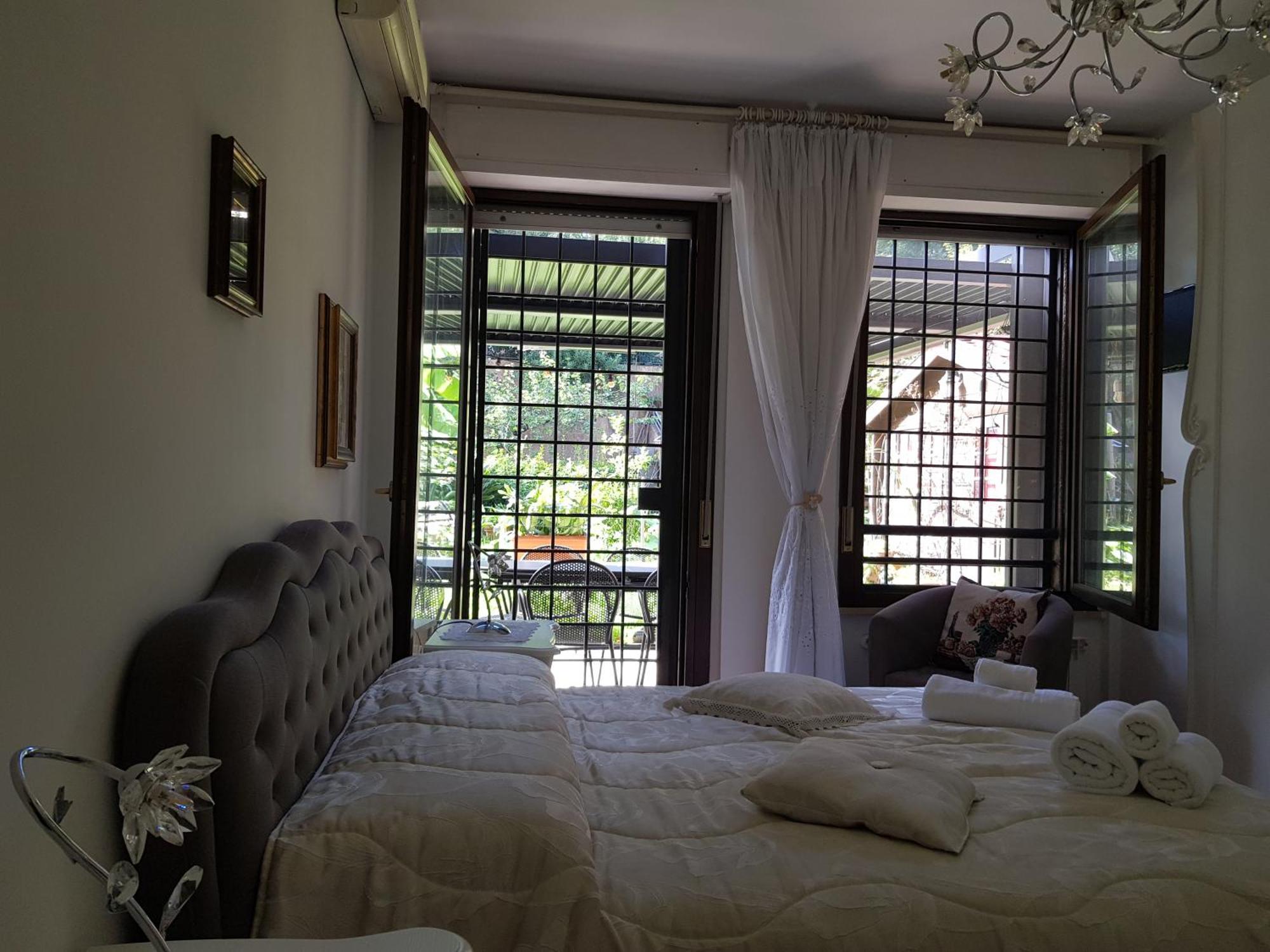 Eur Charme Apt&Garden Roma Ngoại thất bức ảnh